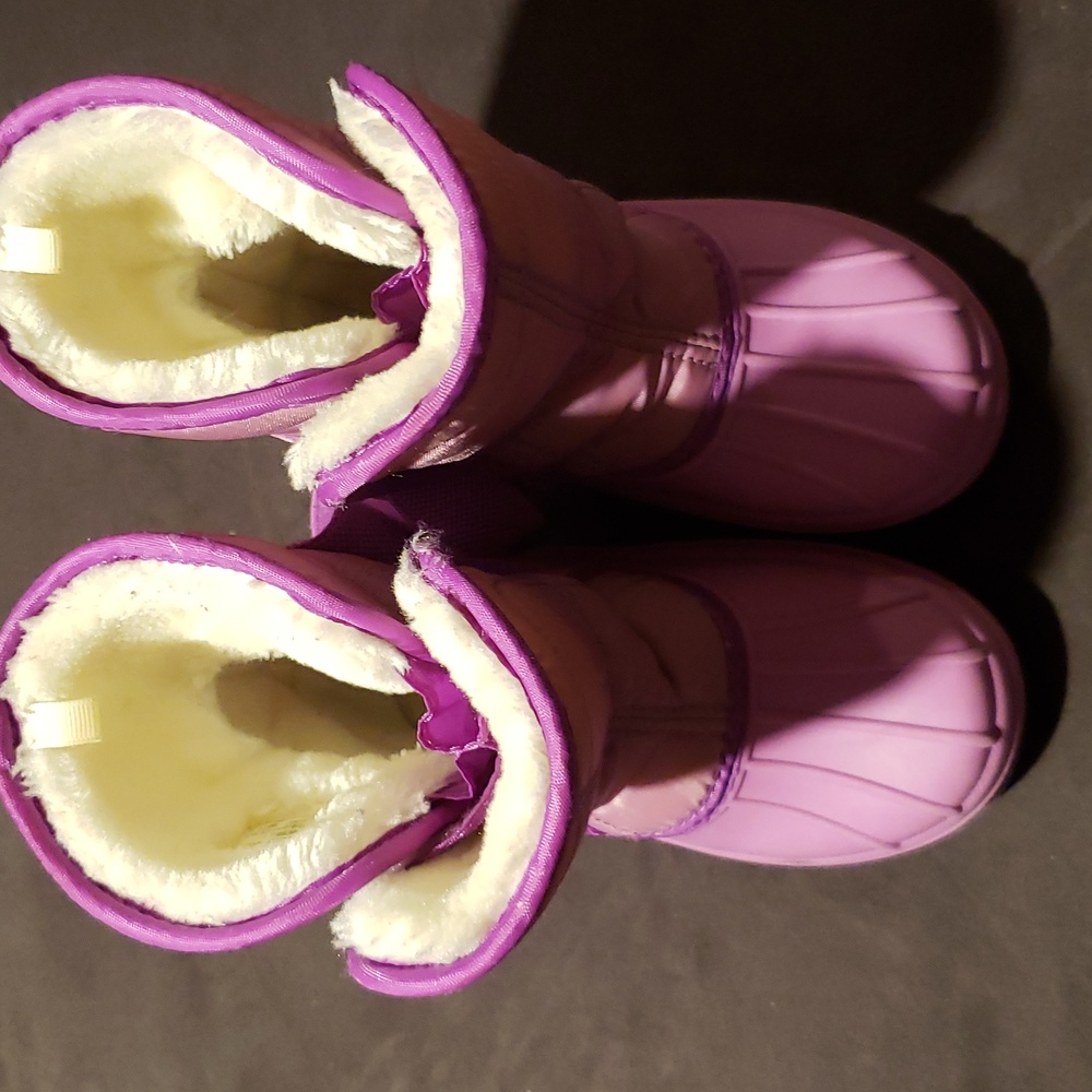 Boots - Picture 3 of 3